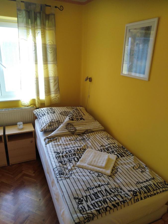 Arinza Apartman Vendeghaz Мезёкёвешд Экстерьер фото