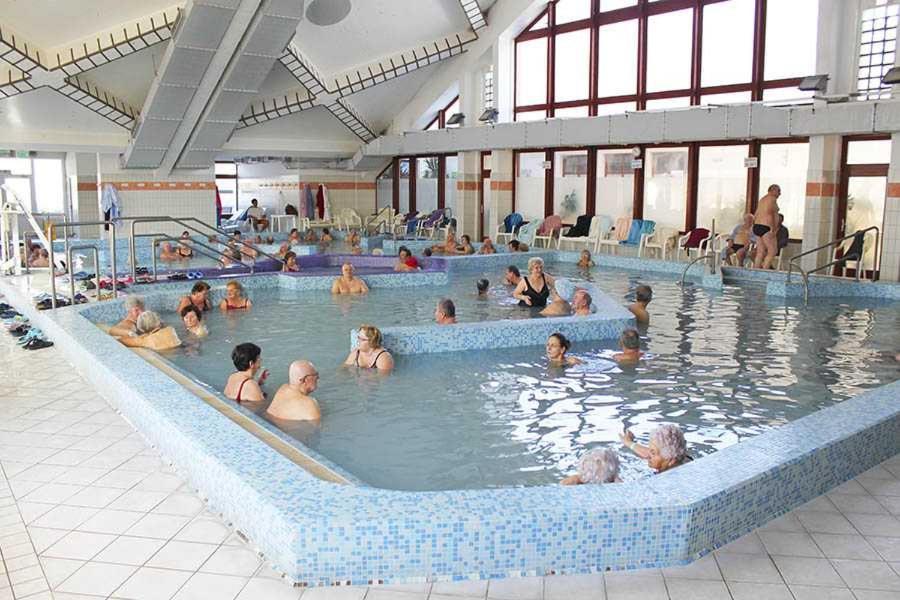 Arinza Apartman Vendeghaz Мезёкёвешд Экстерьер фото